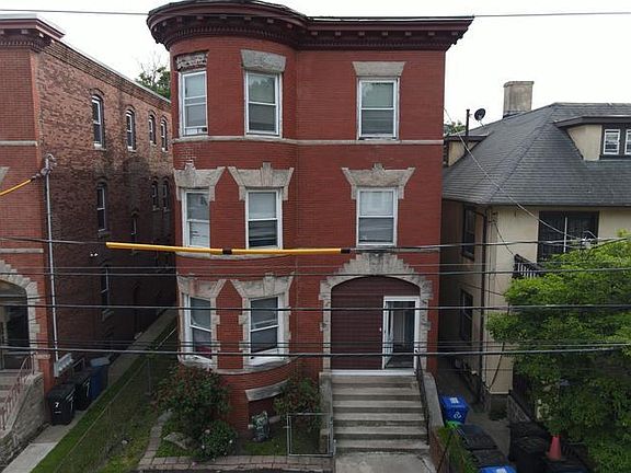3rd image of 5 Ruthven St
