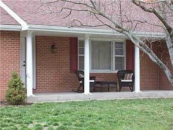 2nd image of 1911 Sleepy Hollow Dr