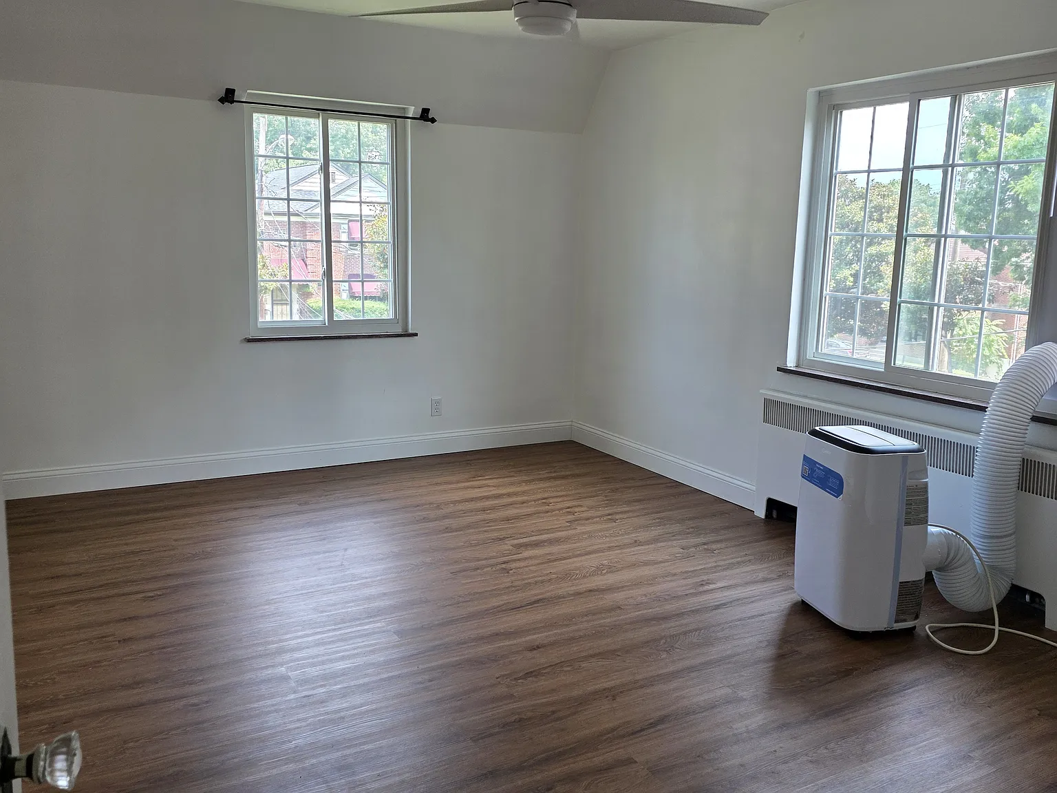 1 bed, 650 sqft, $995 — Photo 2