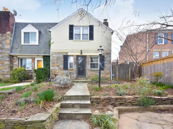 818 Devon Pl, Alexandria, VA 22314