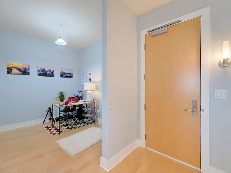 603 Davis St #1808 — Photo 17