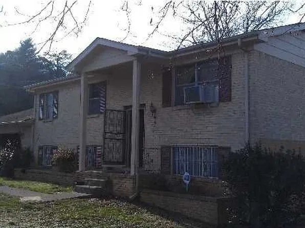 3446 Persimmon Ln, Chattanooga, TN 37406