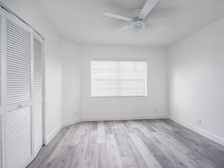 5140 NW 5th Ave — Photo 12