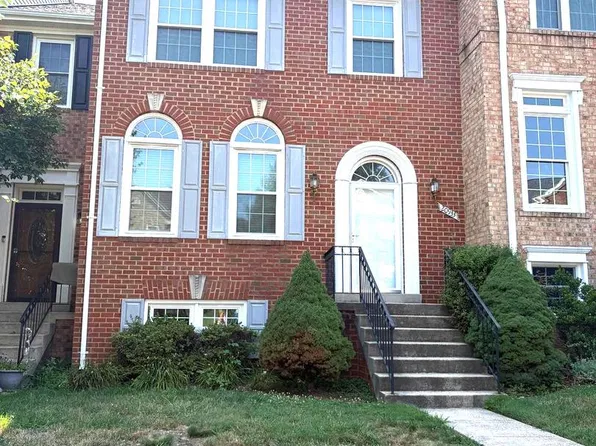 20933 Sandstone Sq, Sterling, VA 20165
