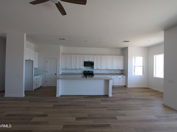 4th image of 25131 W LOWDEN Road