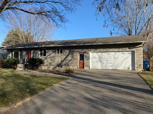 20 16th St SE, Watertown, SD 57201