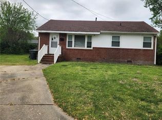16 Harland Ct, Hampton, VA 23666