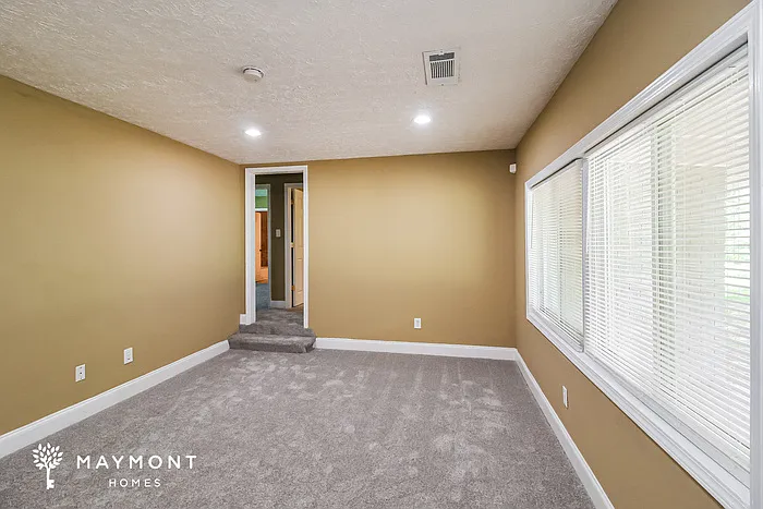325 Longview Rd — Photo 5