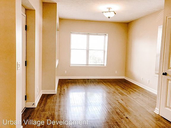 4th image of 3007 Jackson St APT 101