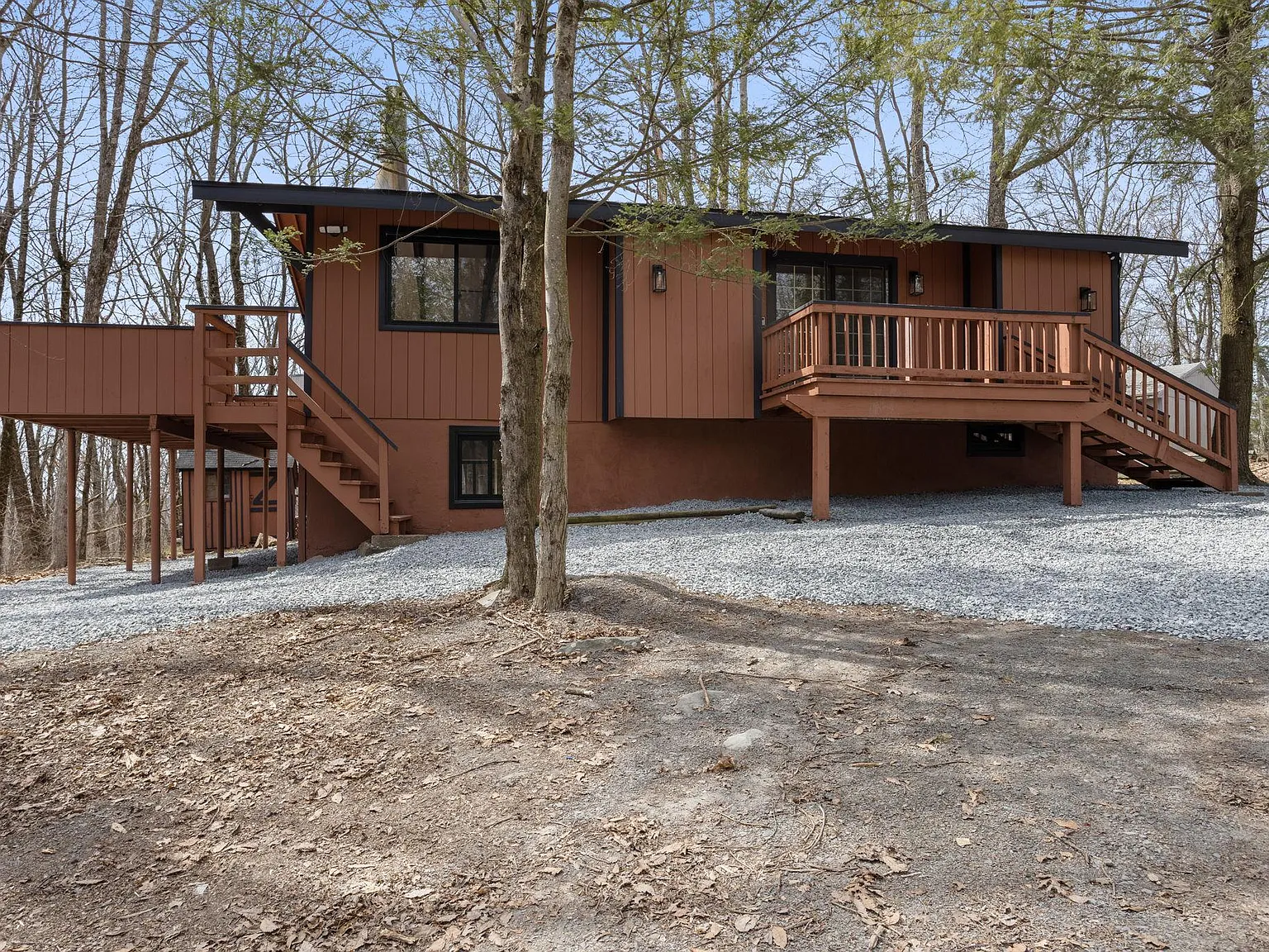 4 bed, 1920 sqft, $2,800 — Photo 2
