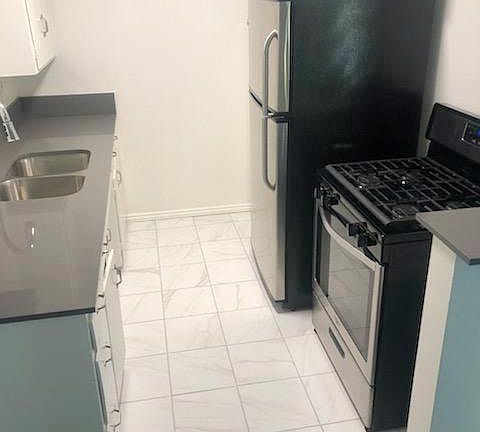 4th image of 2352 Glendale Blvd #121