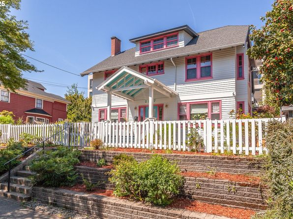 2247 NW Kearney St, Portland, OR 97210
