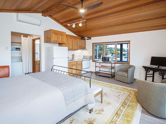 4th image of 341 1st St E #341