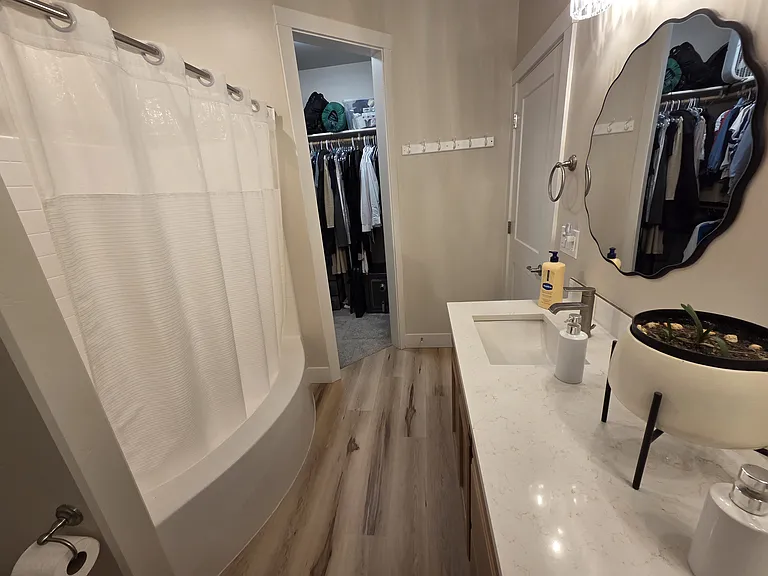 2430 Lotus Ave — Photo 5