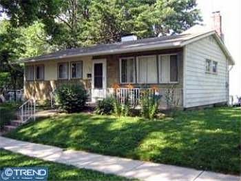 1st image of 466 W River Dr