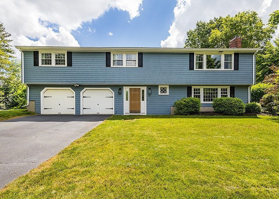 1st image of 5 Wildwood Dr