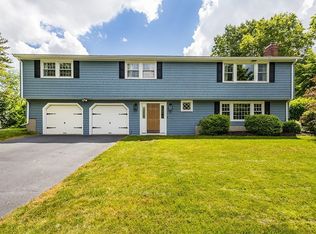 5 Wildwood Dr, Medfield, MA 02052