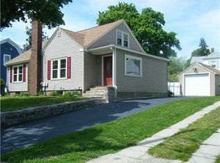 29 Davis Ave, Cranston, RI 02910