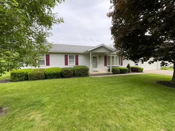 300 W Cole Rd, Fremont, OH 43420