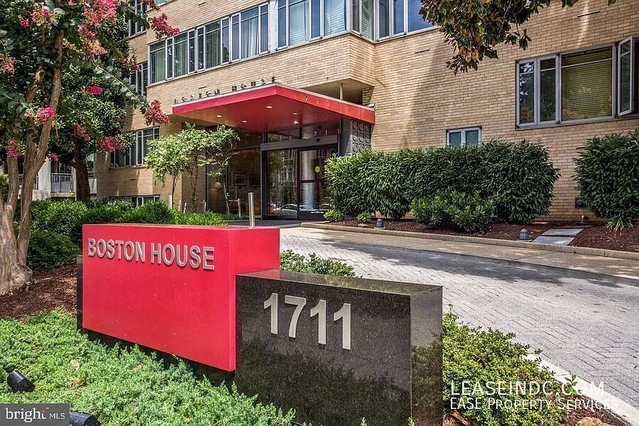 1711 Massachusetts Ave NW #434
