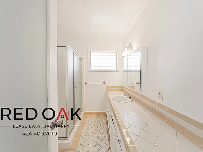 1247 Berkeley St #6 — Photo 15