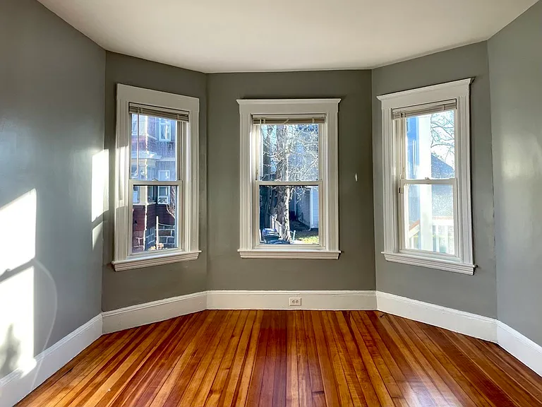29 W Tremlett St #1 — Photo 1