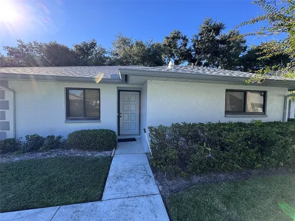 2765 Countryside Blvd APT 101, Clearwater, FL 33761