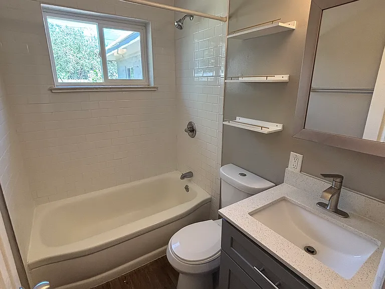 1731 S Madison St — Photo 10