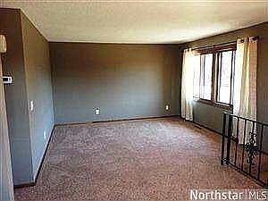 4th image of 8814 Maplebrook Ct N