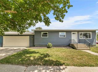 2703 Crehore St, Lorain, OH 44052