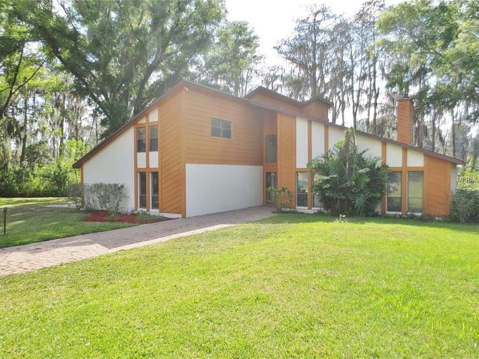 1st image of 16224 Breckinmore Ln