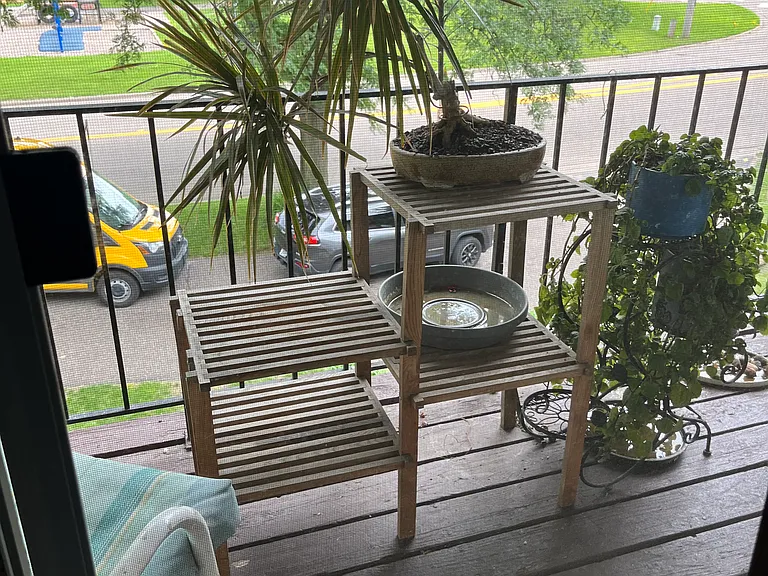 10890 S Shore Dr #9 — Photo 4