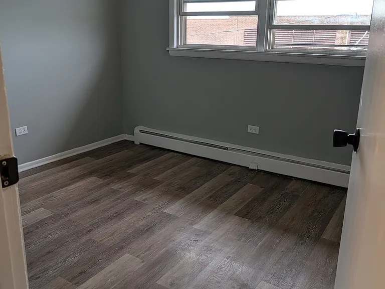 524 N Green Oaks Ct #10 — Photo 6