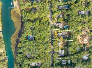 25 Fenmarsh Rd, East Hampton, NY 11937