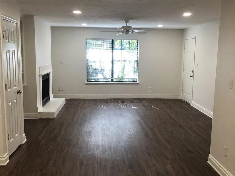 3720 Donovan Dr #C — Photo 3