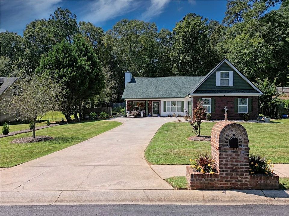 1st image of 100 Glenview Dr