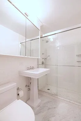 Rented by Sotheby's International Realty | media 20