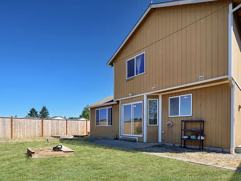 9933 Bourbon St SE — Photo 15