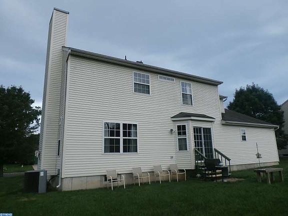3rd image of 97 Anthony Dr