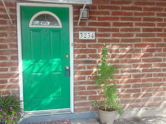 3rd image of 3234 N El Tovar Ave