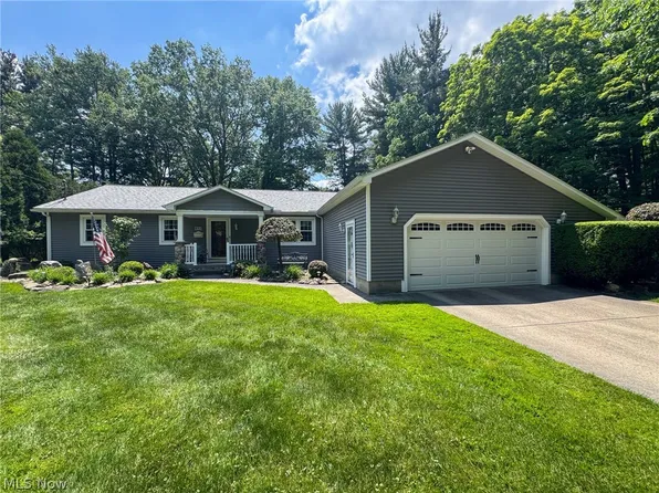 835 Crestview Dr, Boardman, OH 44512