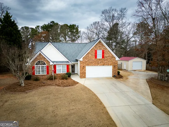 105 Edinburgh Ln, Covington, GA 30016