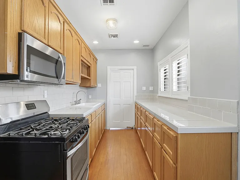 4410 Trowbridge Dr #A — Photo 8