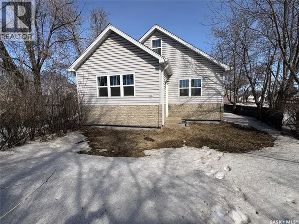 193 Broadway St W, Yorkton, SK S3N 0M8