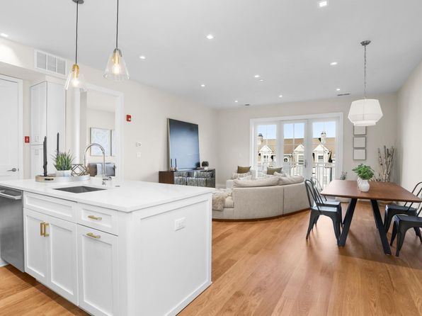 88 S Water St Unit 202