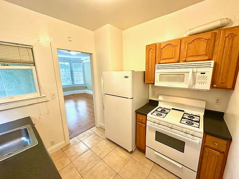 2409 College Ave — Photo 81