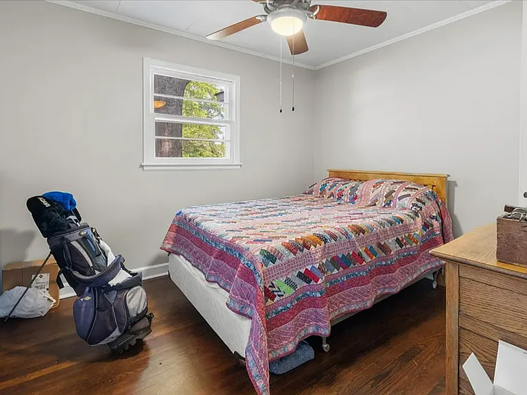 308 Buchanan Cir — Photo 8