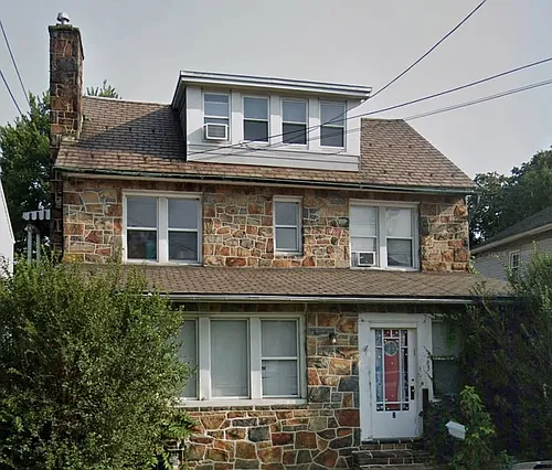 230 N 10th St #1 Photo 1