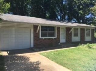 2719 Kelsey Ct, Saint Charles, MO 63301