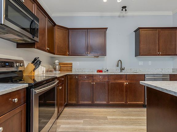 4th image of 46053 Chilliwack Central Rd #308